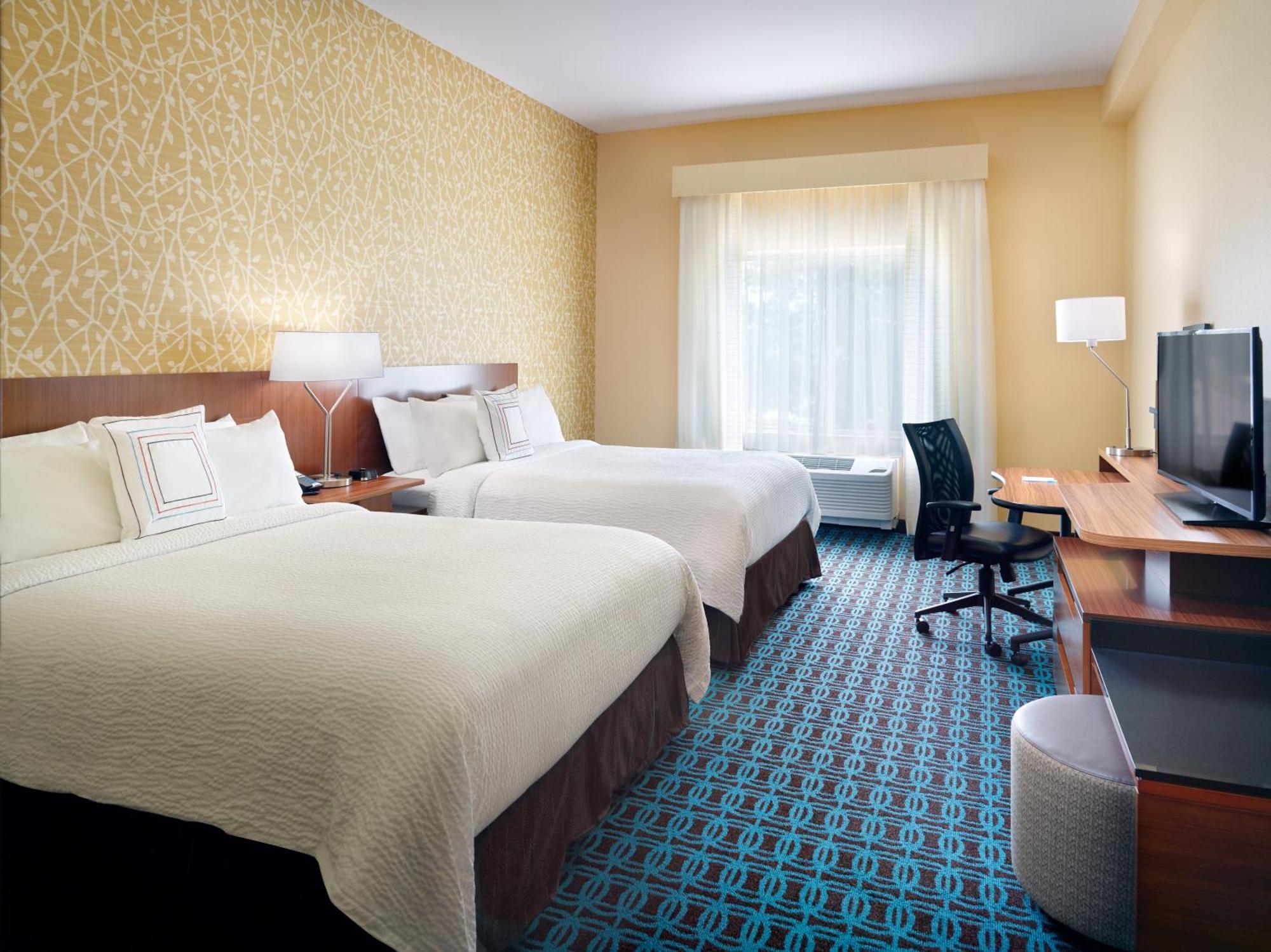 Fairfield Inn & Suites By Marriott Hendersonville Флэт-Рок Экстерьер фото